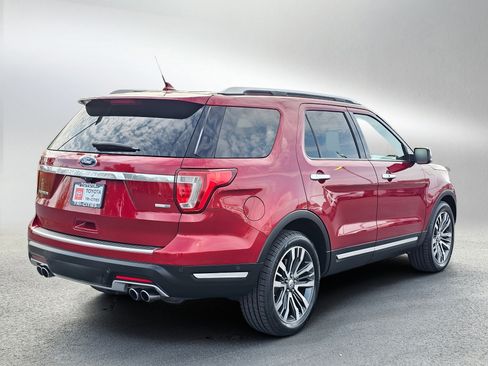 Used 2018 Ford Explorer Platinum AWD/4WD image 5
