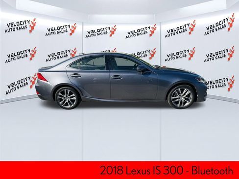 Used 2018 Lexus IS 300 image 2