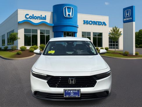Used 2025 Honda Accord LX image 31
