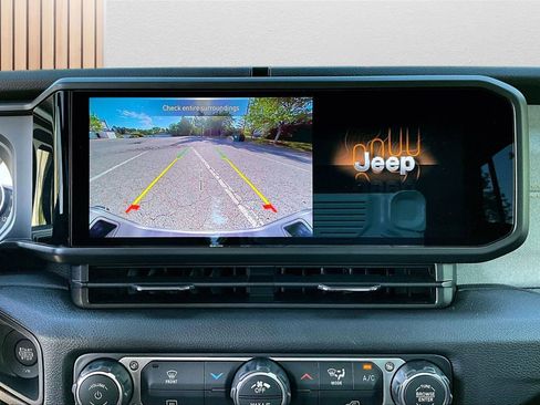 New 2026 Jeep Gladiator Sport AWD/4WD image 13