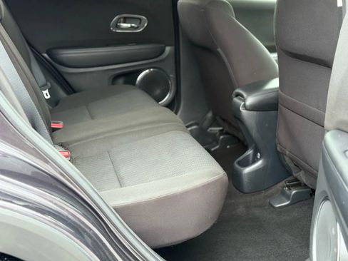 Used 2017 Honda HR-V EX image 30