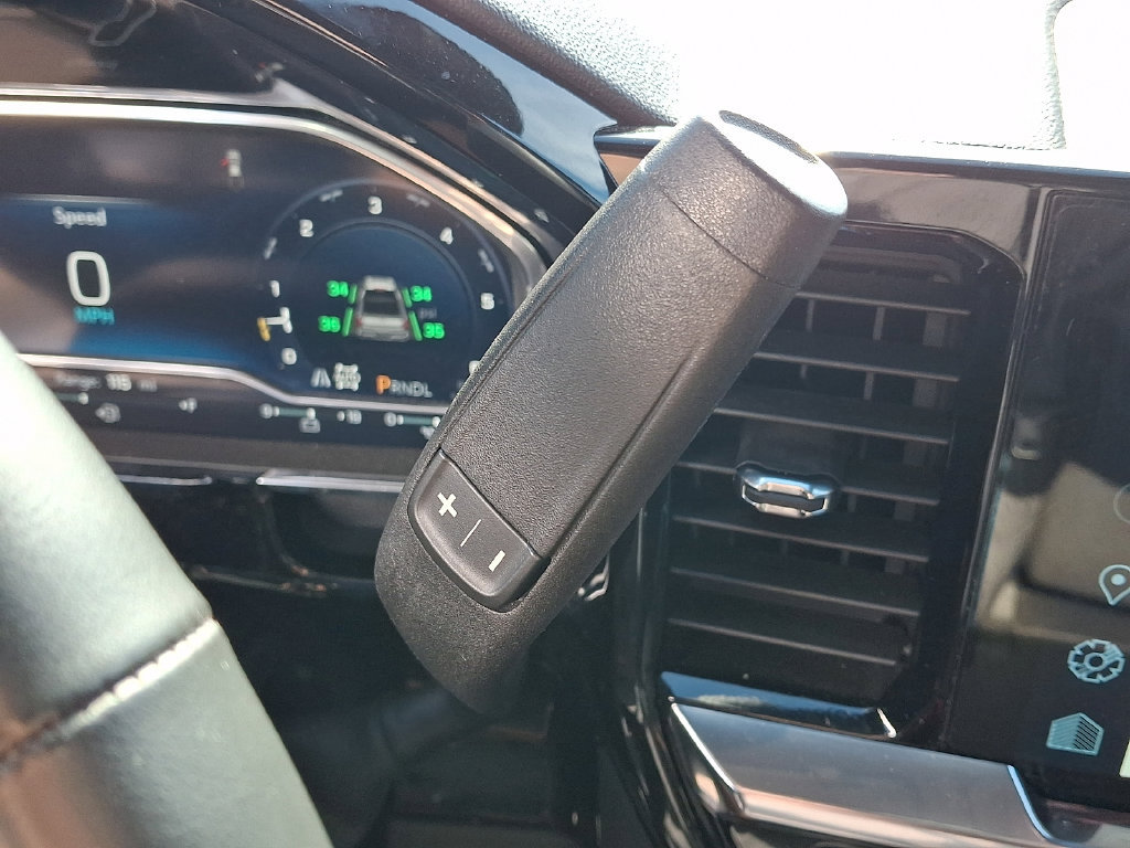 Used 2023 Chevrolet Silverado 1500 RST w/ Z71 Off-Road Package AWD/4WD image 14