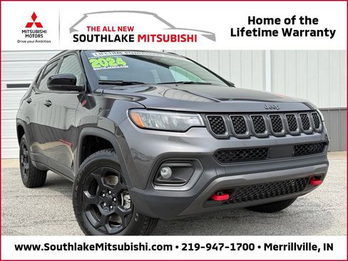 Used 2024 Jeep Compass Trailhawk w/ Trailhawk Convenience Group AWD/4WD image 1