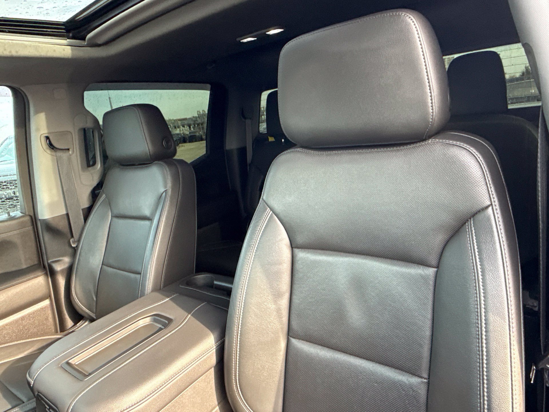 Used 2020 GMC Sierra 1500 SLT w/ SLT Premium Plus Package AWD/4WD image 11