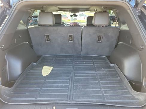 Used 2023 Chevrolet Blazer Premier w/ Driver Confidence II Package FWD image 10