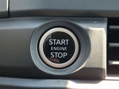 Used 2024 Nissan Pathfinder S AWD/4WD image 20