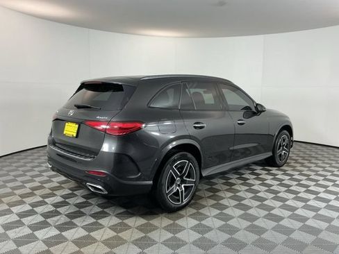 Used 2023 Mercedes-Benz GLC 300 4MATIC image 5
