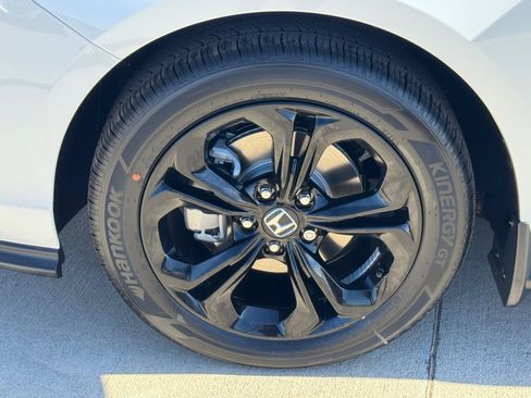 New 2025 Honda Accord SE image 10