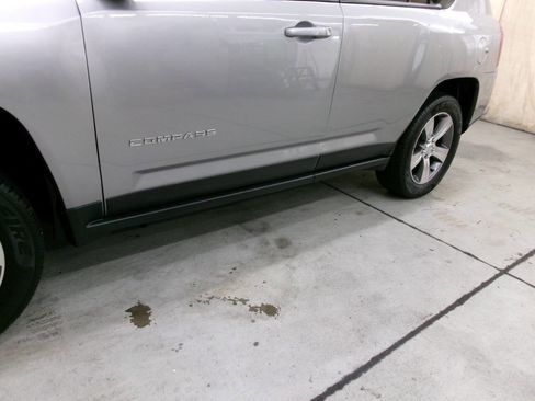 Used 2017 Jeep Compass High Altitude image 4