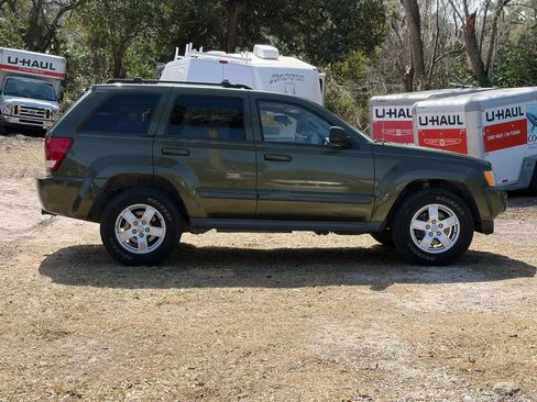 Used 2007 Jeep Grand Cherokee Laredo w/ Sun/Sound Group image 4