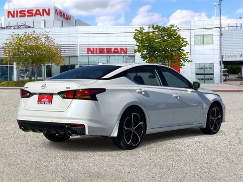 New 2025 Nissan Altima 2.5 SR w/ SR Premium Package image 4