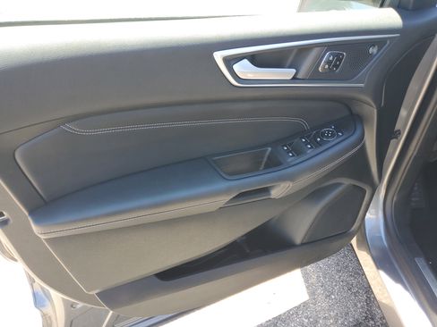 Used 2023 Ford Edge Titanium AWD/4WD image 10
