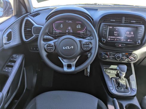 Certified 2023 Kia Soul LX image 21