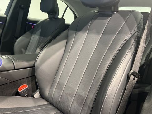 Used 2025 Mercedes-Benz E 350 4MATIC Sedan image 21