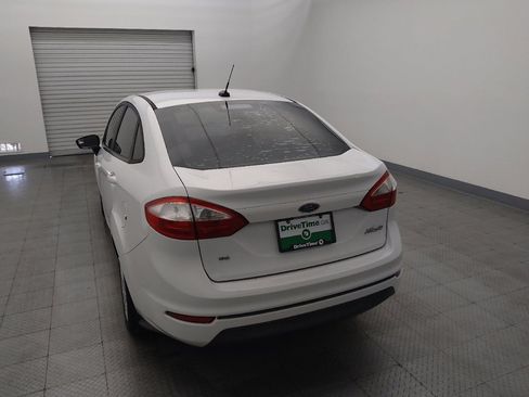 Used 2015 Ford Fiesta SE FWD image 6