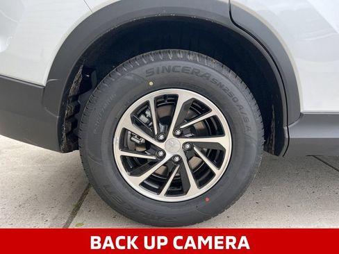 New 2026 Mitsubishi Eclipse Cross ES AWD/4WD image 3