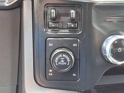 Used 2022 Ford F150 Lariat AWD/4WD image 19
