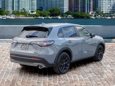 Certified 2023 Honda HR-V Sport image 6