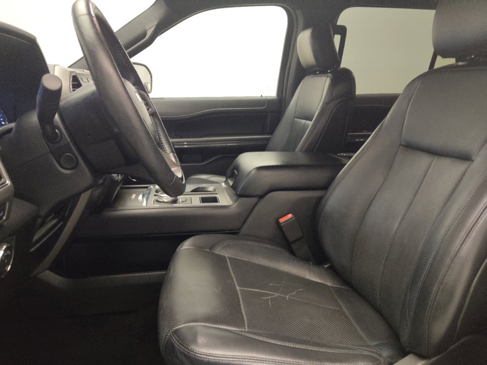 Used 2018 Ford Expedition Max XLT w/ Equipment Group 202A RWD image 17