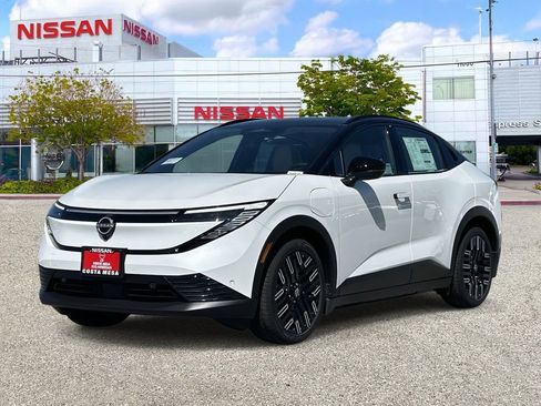 New 2026 Nissan Leaf Platinum+ w/ Cargo Package (Platinum+) image 1