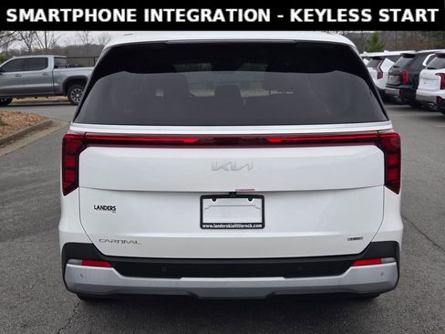 Certified 2025 Kia Carnival LXS image 6