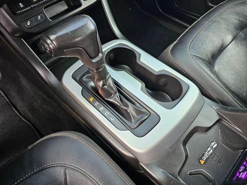 Used 2021 Chevrolet Colorado ZR2 AWD/4WD image 27