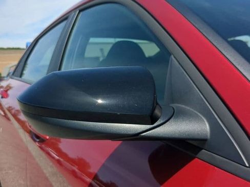 Used 2025 Hyundai Elantra Sport FWD image 9