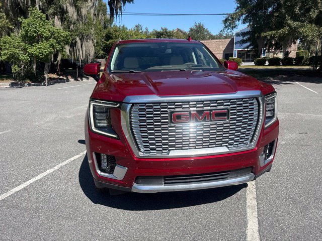 Used 2022 GMC Yukon XL Denali RWD image 4