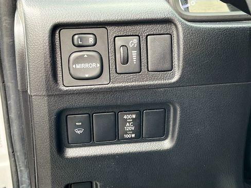 Used 2018 Toyota 4Runner TRD Off-Road Premium image 10