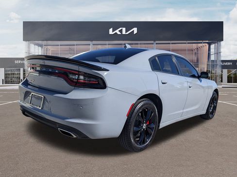 Used 2021 Dodge Charger SXT w/ Cold Weather Package image 4