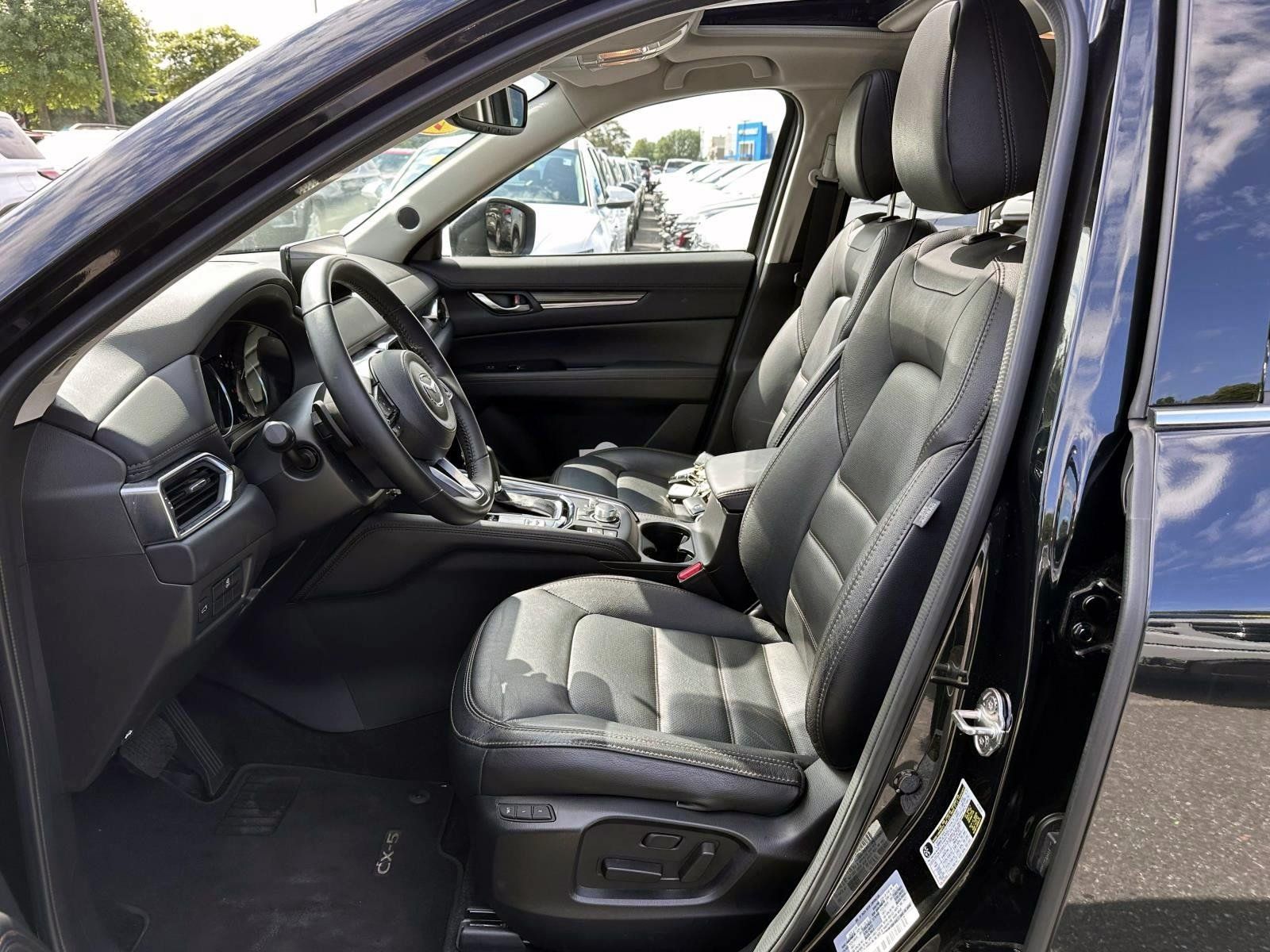 Used 2023 MAZDA CX-5 AWD 2.5 S w/ Premium Package image 12