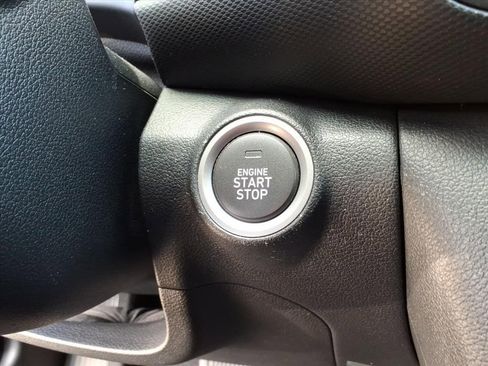 Used 2021 Hyundai Kona Limited w/ Cargo Package image 13