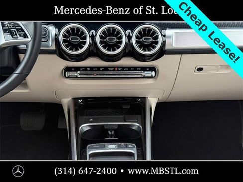 Certified 2025 Mercedes-Benz GLB 250 4MATIC image 16