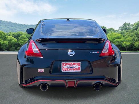Used 2016 Nissan 370Z NISMO RWD image 21