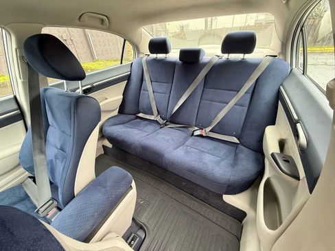 Used 2007 Honda Civic Hybrid Sedan image 8