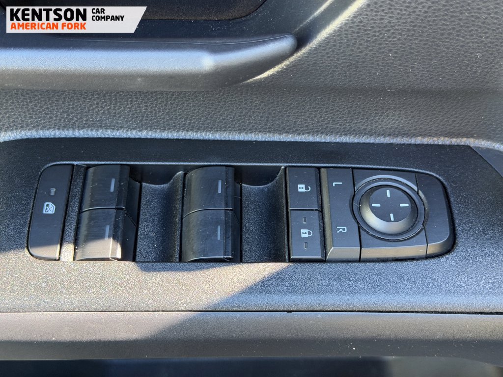 Used 2025 Toyota 4Runner SR5 AWD/4WD image 20