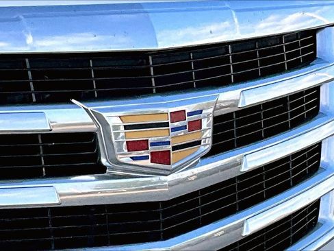 Used 2020 Cadillac Escalade ESV Premium Luxury AWD/4WD image 11