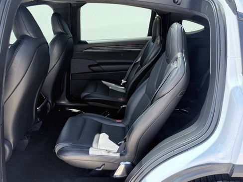 Used 2022 Tesla Model X AWD/4WD image 2