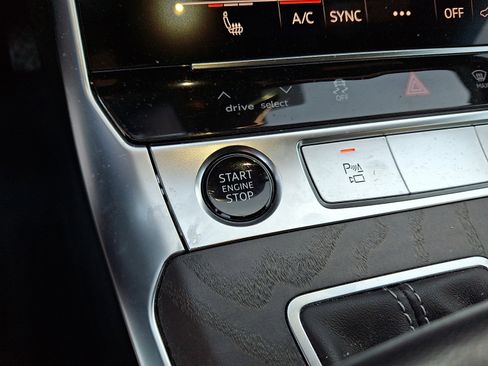 Used 2022 Audi A6 3.0T Premium image 25