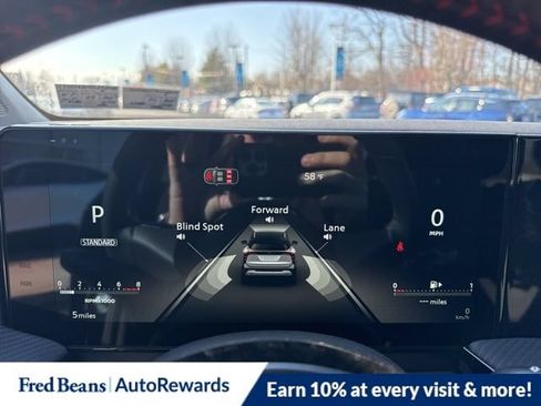 New 2026 Nissan Kicks SR w/ SR Premium Package FWD image 16