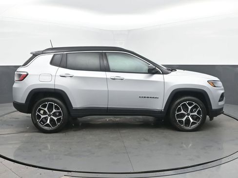 New 2026 Jeep Compass Limited image 6