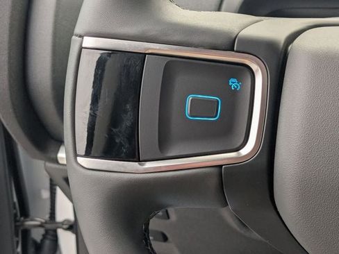 New 2025 Ford Expedition Active RWD image 15