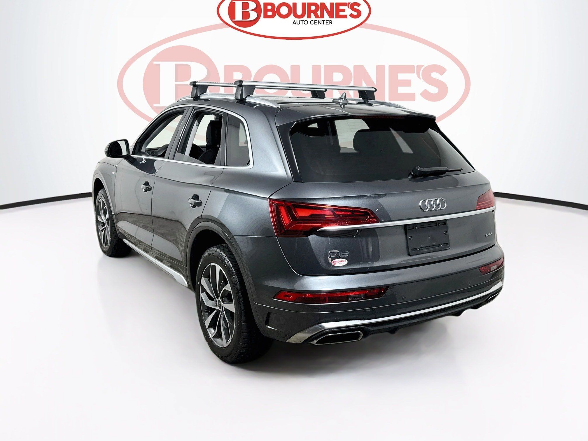Used 2023 Audi Q5 2.0T Premium Plus w/ Premium Plus Package AWD/4WD image 10