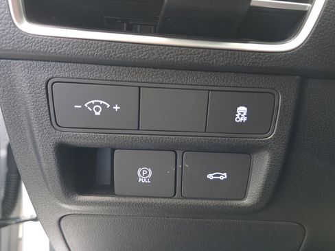 Used 2025 Hyundai Sonata SEL FWD image 24