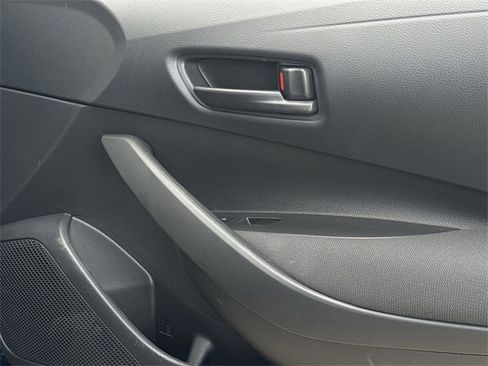 Used 2026 Toyota Corolla LE image 32