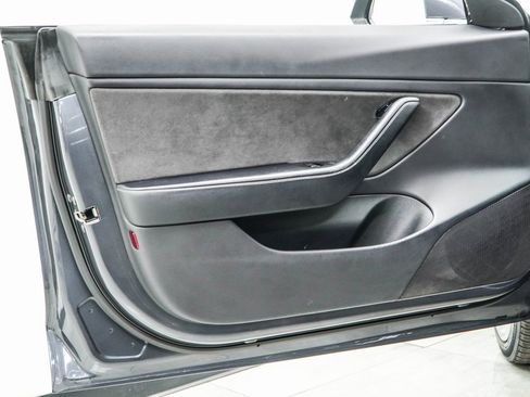 Used 2019 Tesla Model 3 Mid Range image 38