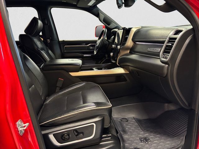 Used 2019 RAM 1500 Laramie AWD/4WD image 16