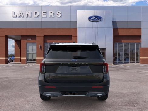 New 2026 Ford Explorer Active w/ Active Comfort Package RWD image 5