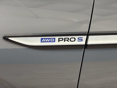 Used 2023 Volkswagen ID.4 Pro S AWD/4WD image 36