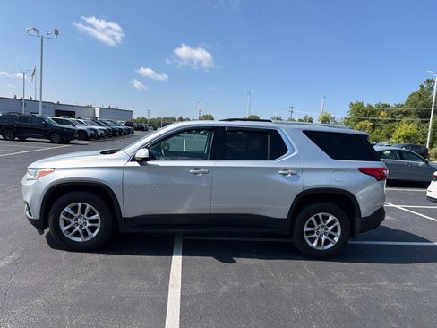 Used 2018 Chevrolet Traverse LT FWD image 3